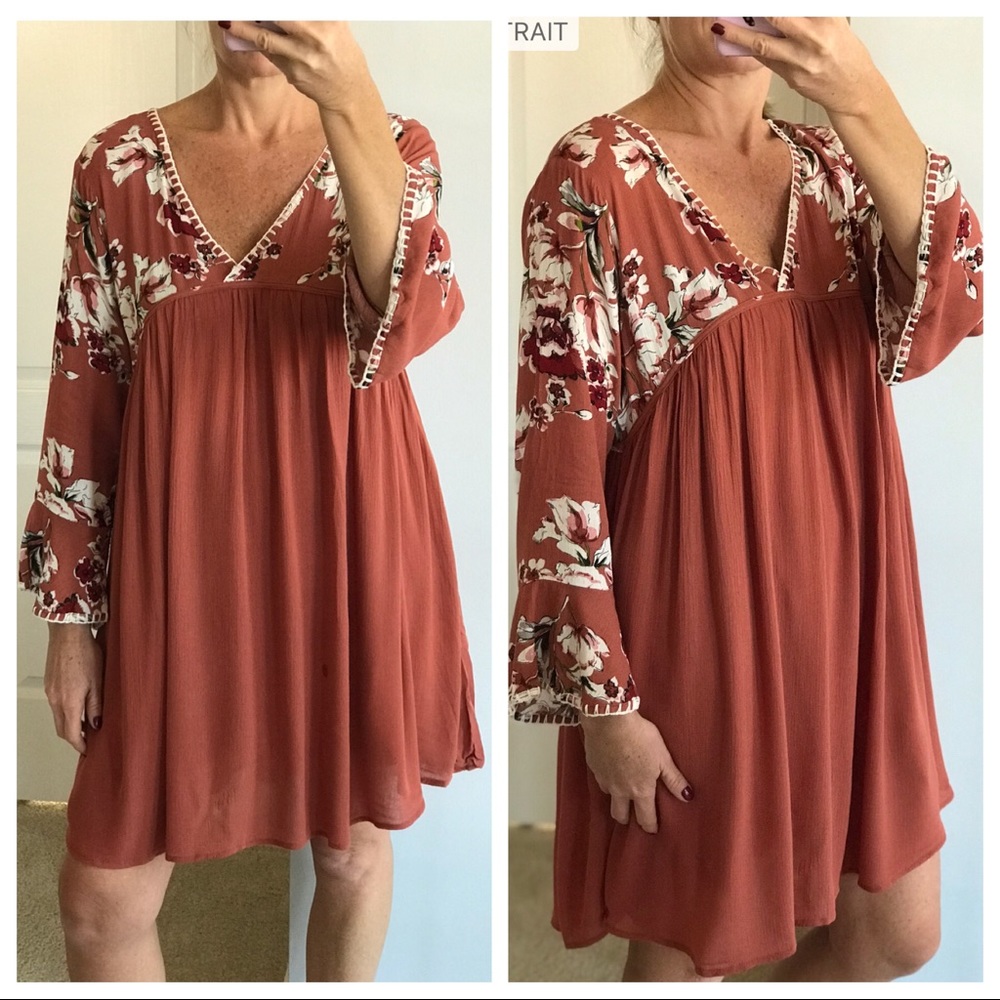 Floral V Neck Bell Sleeve Dress - Picture 2 of 5